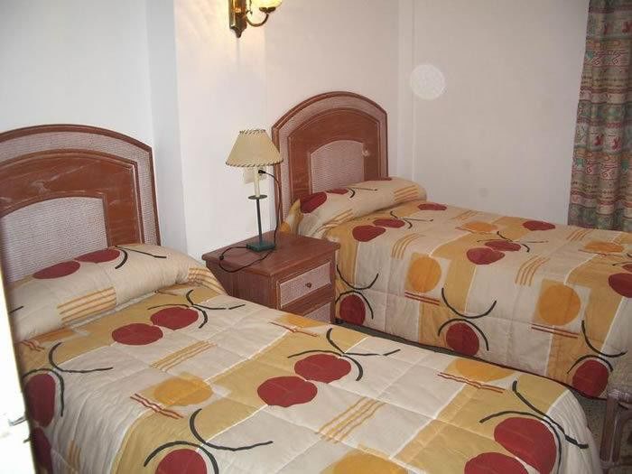 Costa Brava Apartamentos Eva מראה חיצוני תמונה