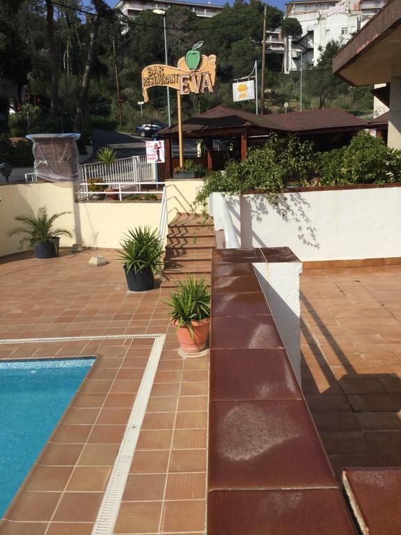 Costa Brava Apartamentos Eva מראה חיצוני תמונה
