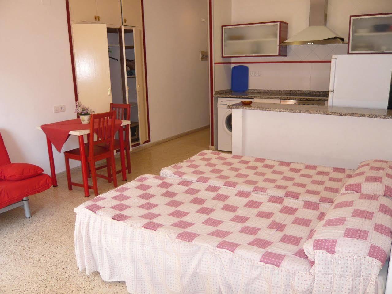 Costa Brava Apartamentos Eva מראה חיצוני תמונה
